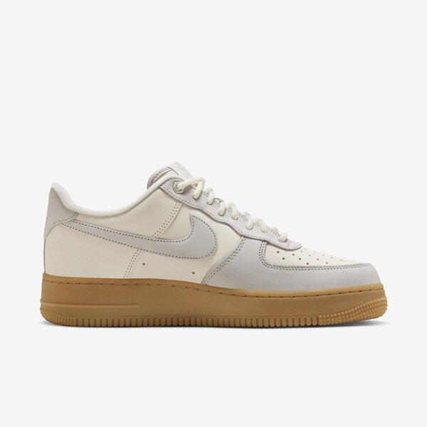 NIKE AIR FORCE 1 '07 WB