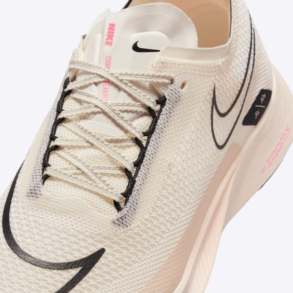 NIKE ZOOMX STREAKFLY