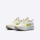 NIKE COSMIC RUNNER (GS)