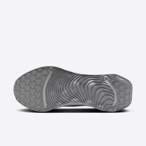NIKE WMNS MOTIVA