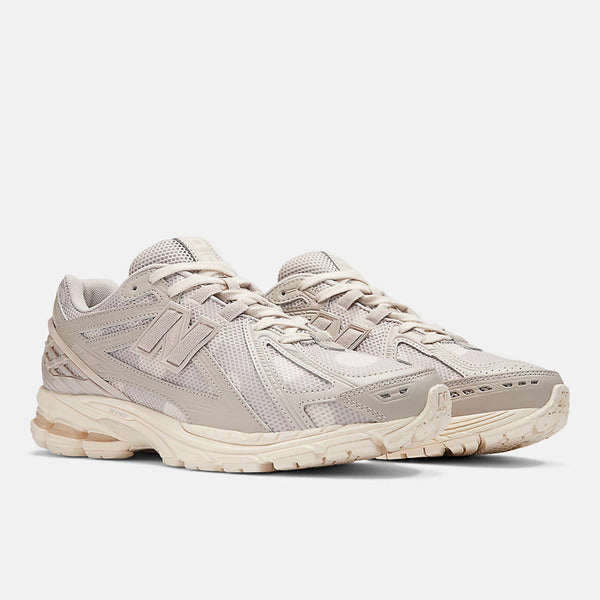NEW BALANCE 1906R
