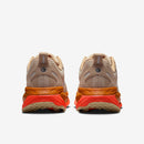 W NIKE VOMERO 18