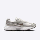 NIKE WMNS INITIATOR