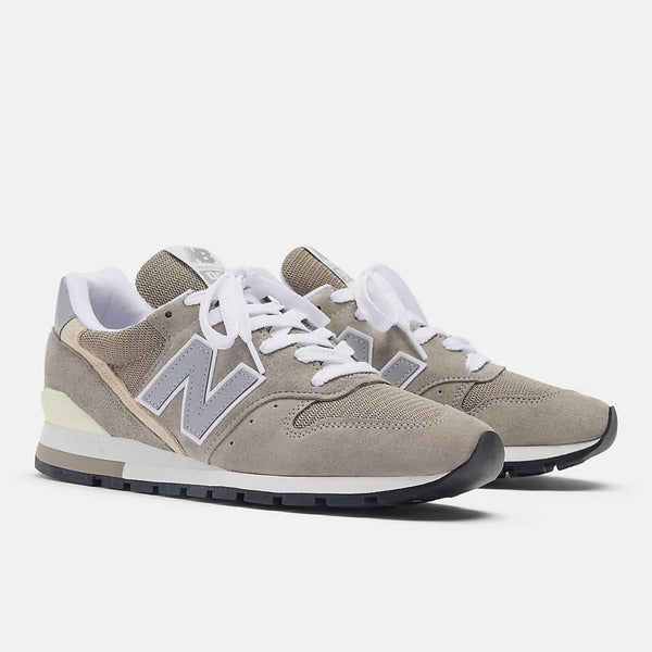 NEW BALANCE 996