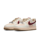 NIKE WMNS AIR FORCE 1 07