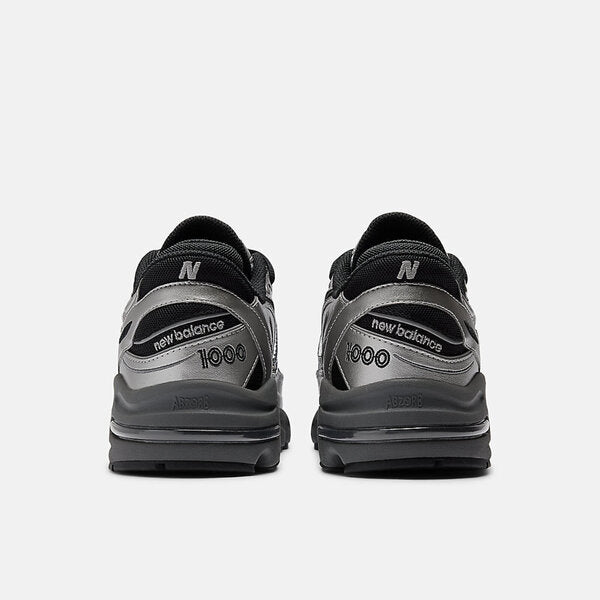 NEW BALANCE 1000