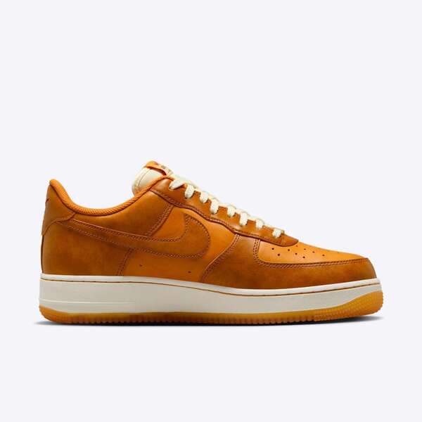 NIKE AIR FORCE 1 07 LV8