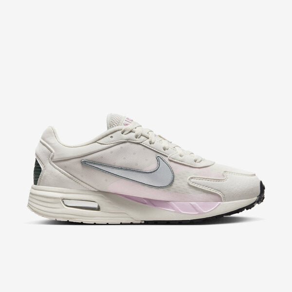 W NIKE AIR MAX SOLO