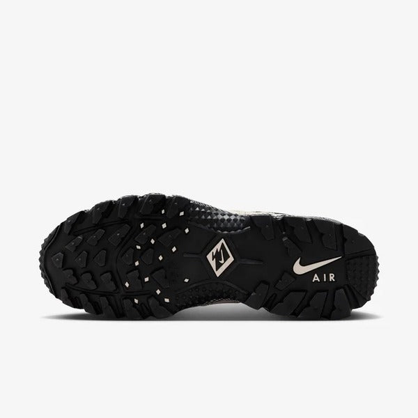 W NIKE AIR HUMARA