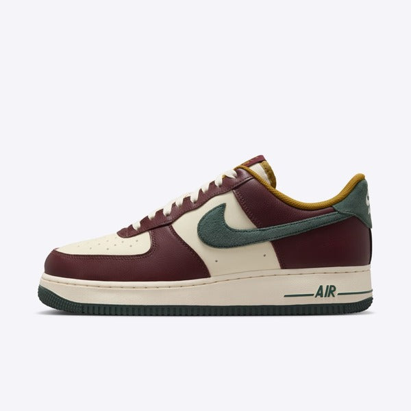 NIKE AIR FORCE 1 07 LV8
