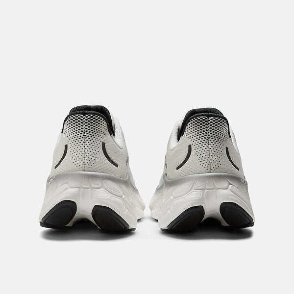 NEW BALANCE FRESH FOAM X MORE V4