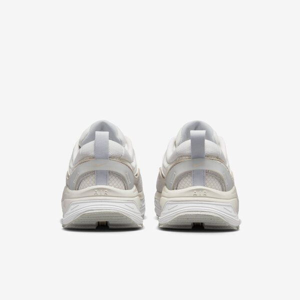 NIKE WMNS AIR MAX BLISS LX