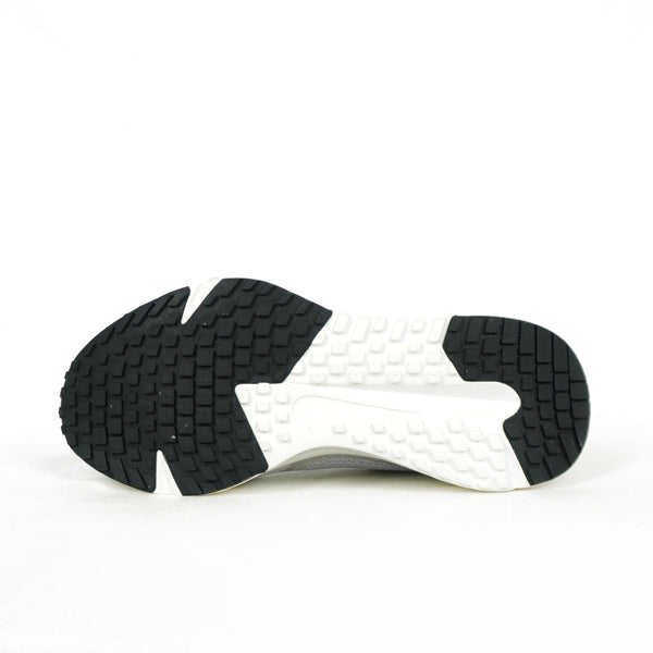 NIKE W RUN DEFY