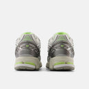 NEW BALANCE 1906R