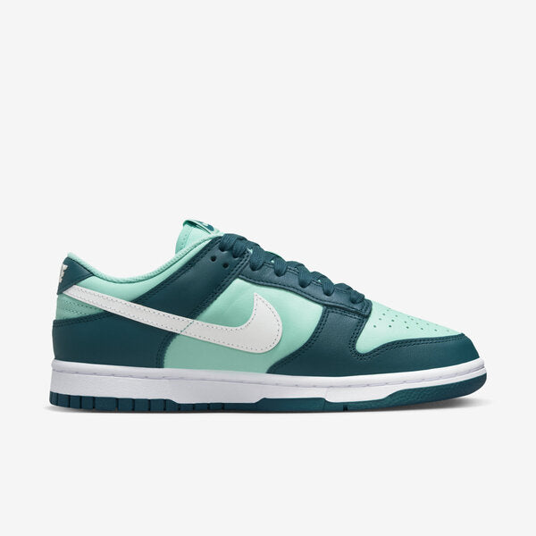 W NIKE DUNK LOW