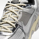 NIKE ZOOM VOMERO 5