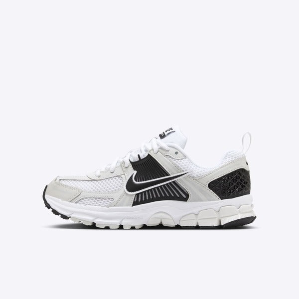 NIKE VOMERO 5 (GS)
