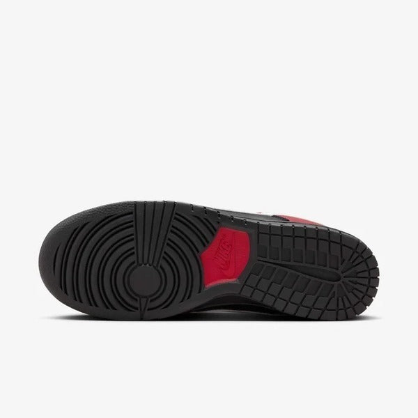 NIKE DUNK LOW RETRO LTD