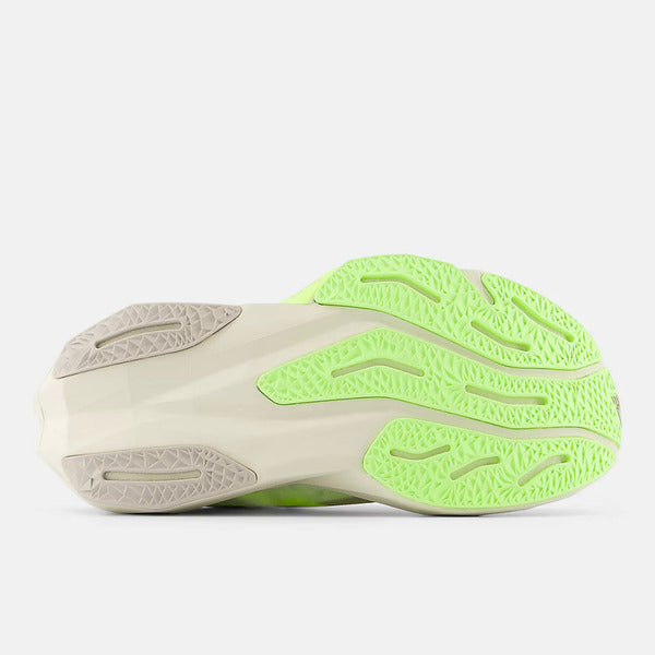 NEW BALANCE FUELCELL REBEL V4