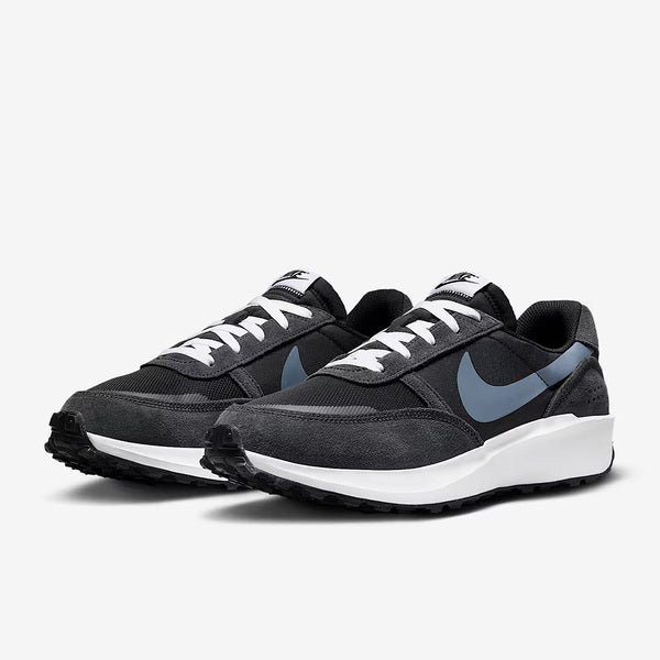 NIKE WAFFLE NAV