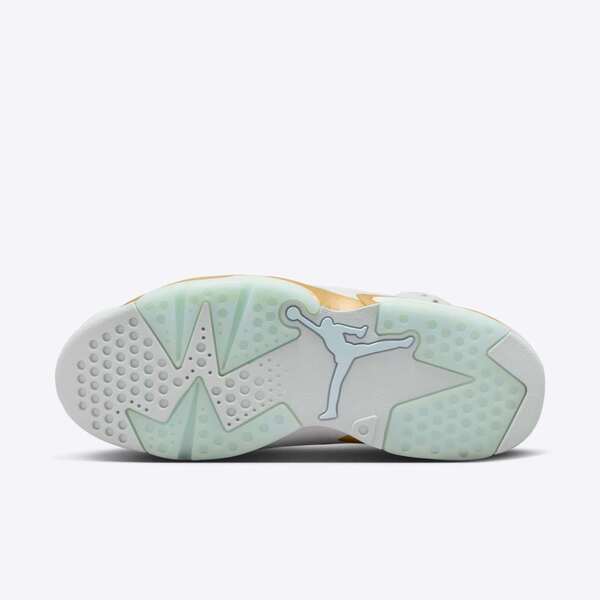 NIKE WMNS AIR JORDAN 6 RETRO