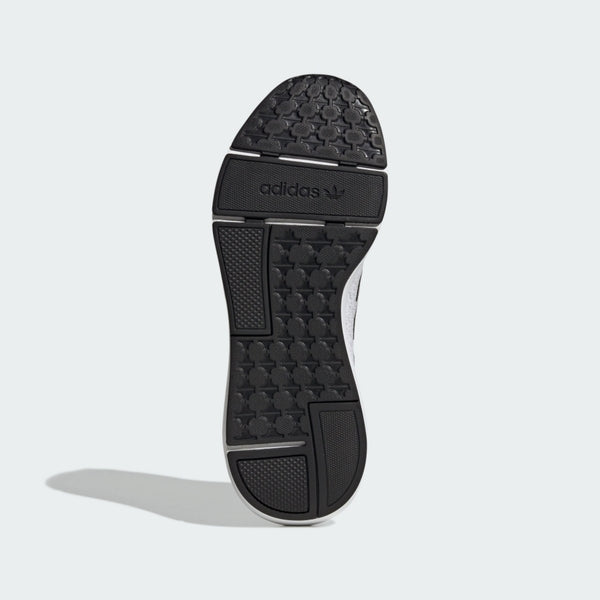 ADIDAS SWIFT RUN 22