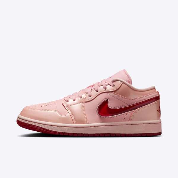 NIKE WMNS AIR JORDAN 1 LOW SE