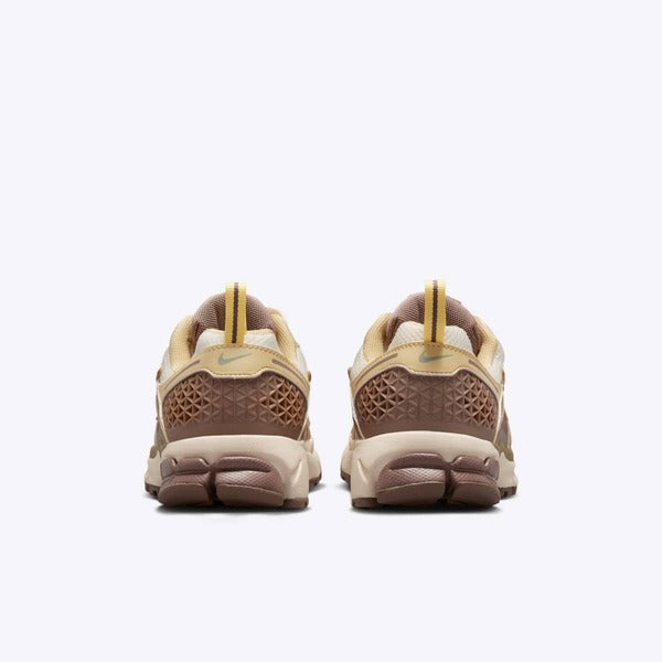 NIKE VOMERO 5 GS