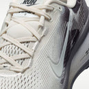 W NIKE VOMERO 18 SE