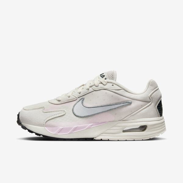 W NIKE AIR MAX SOLO