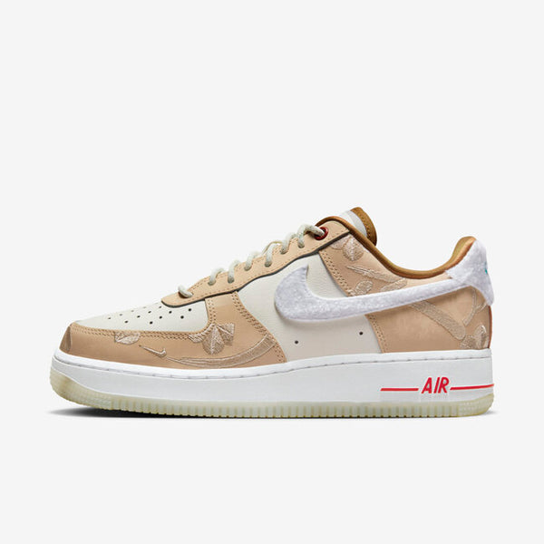 NIKE WMNS AIR FORCE 1 07 LX