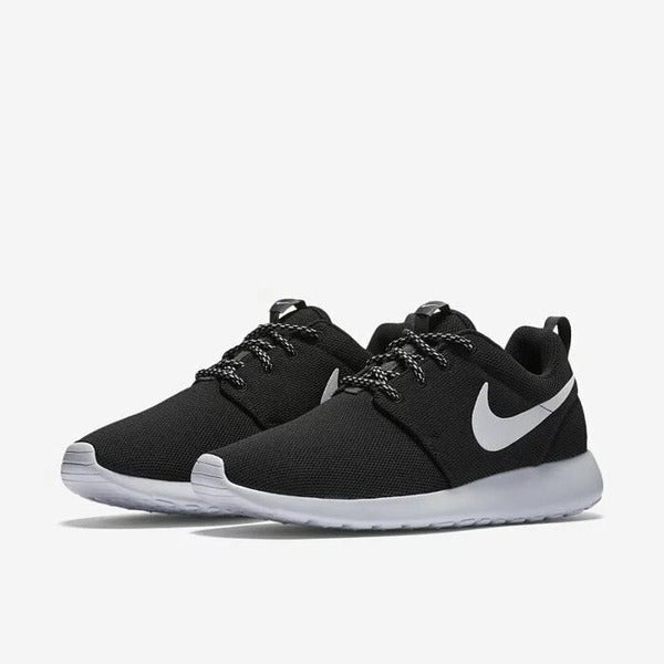 W NIKE ROSHE ONE