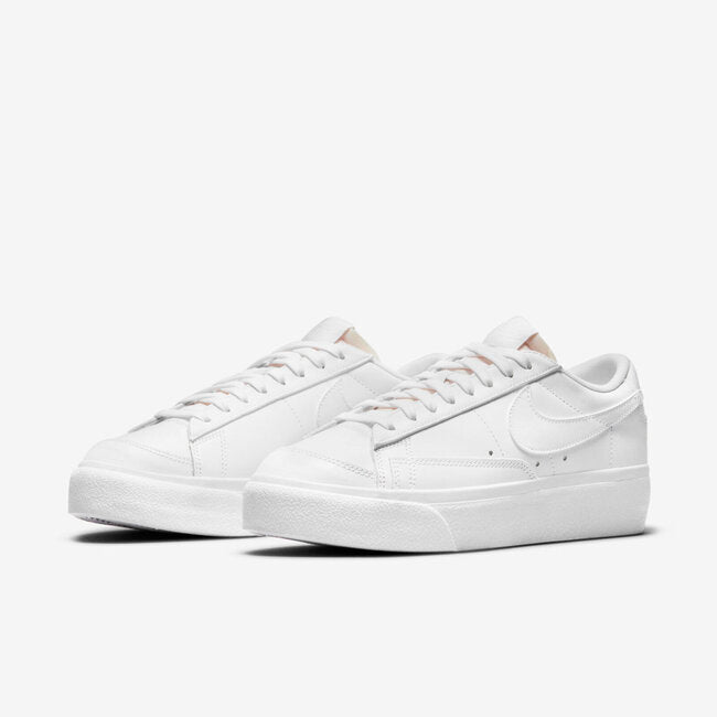 NIKE WMNS BLAZER LOW PLATFORM