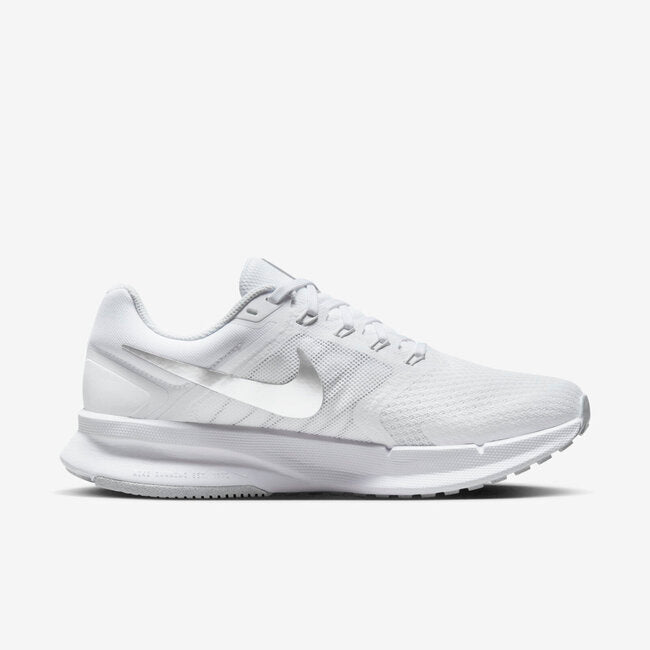 NIKE W RUN SWIFT 3