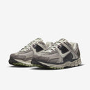 NIKE W ZOOM VOMERO 5