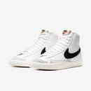 NIKE WMNS BLAZER MID 77