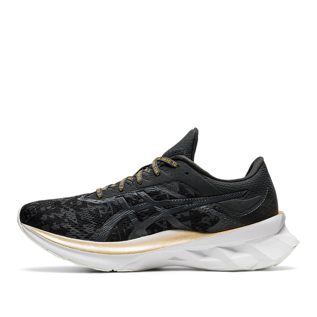 ASICS NOVABLAST