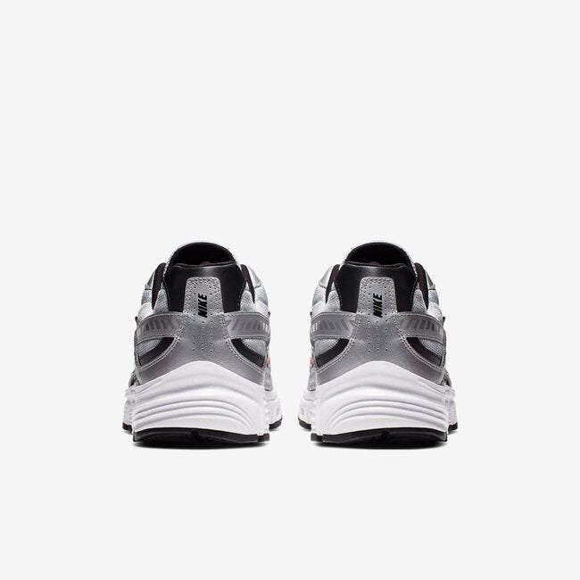 NIKE INITIATOR