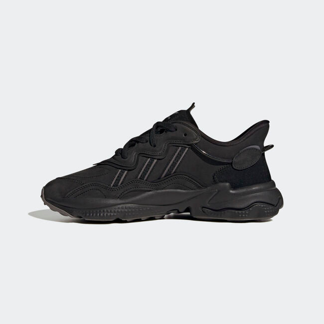 ADIDAS OZWEEGO